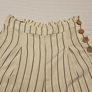 Haute Monde Linen Pants with Button Detail